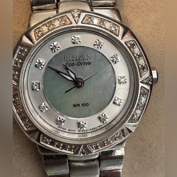 Citizen ladies watch. Stainless steel with Diamonds and mother of perfect face. - Picture 2 of 12